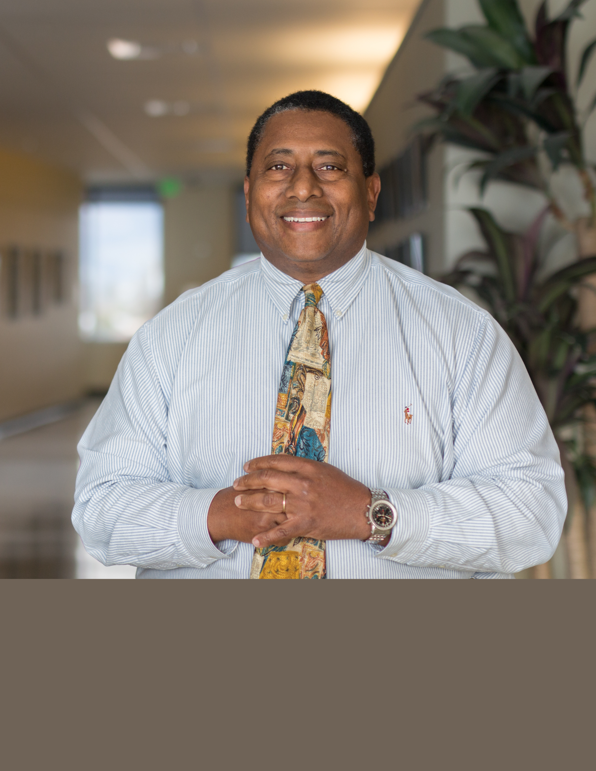 Rayvon Receives Award