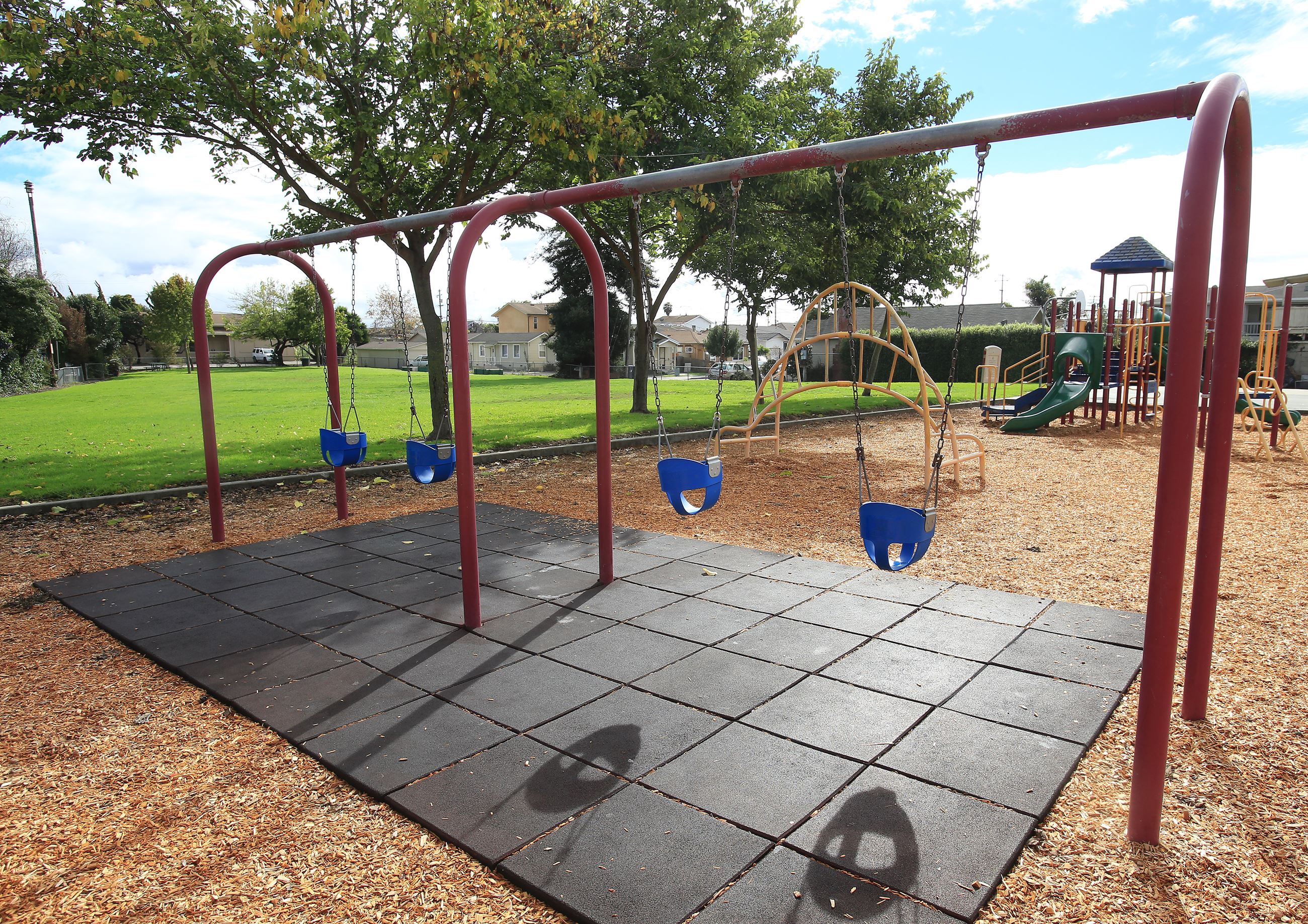 Flodberg park swings